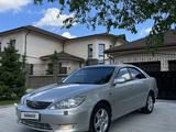 Toyota Camry 2005 года за 5 450 000 тг. в Шымкент – фото 5