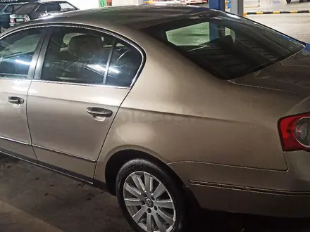 Volkswagen Passat 2006 года за 3 900 000 тг. в Усть-Каменогорск – фото 5