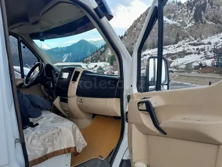 Mercedes-Benz  Sprinter 2015 года за 23 000 000 тг. в Алматы – фото 2