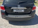 Toyota Highlander 2013 года за 13 500 000 тг. в Алматы – фото 3