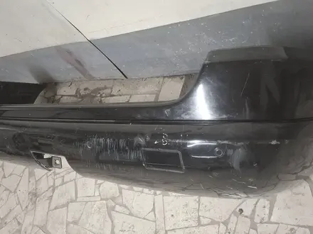 Бампер задний Мерседес 270 Mercedes ML 270. ОРИГИНАЛ. В Астане. за 70 000 тг. в Астана – фото 4