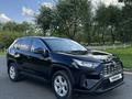 Toyota RAV4 2019 года за 14 100 000 тг. в Астана – фото 3