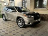 Toyota Highlander 2015 года за 15 200 000 тг. в Шымкент – фото 2