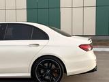 Mercedes-Benz E 450 2023 года за 39 000 000 тг. в Алматы – фото 2