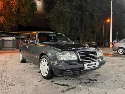 Mercedes-Benz E 220 1994 года за 1 700 000 тг. в Алматы – фото 9