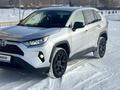 Toyota RAV4 2022 года за 16 000 000 тг. в Астана – фото 2