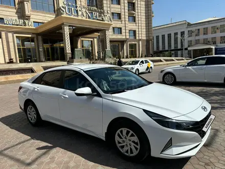 Hyundai Elantra 2022 года за 9 800 000 тг. в Кызылорда