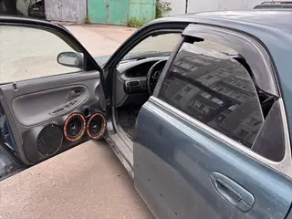 Mazda Cronos