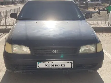 Toyota Carina E 1996 года за 1 400 000 тг. в Актау