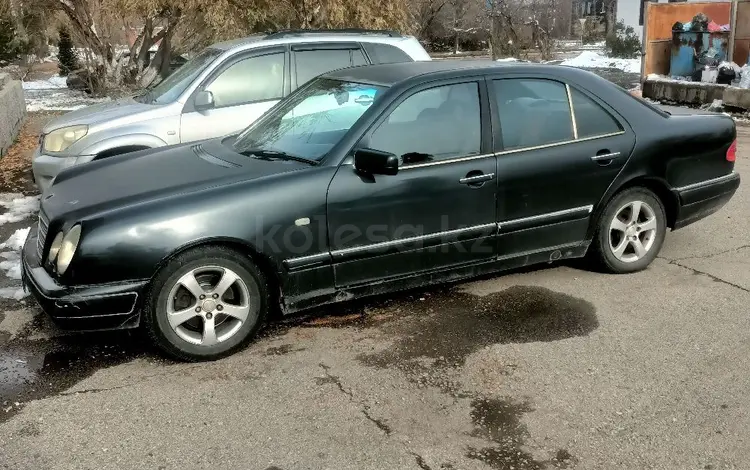 Mercedes-Benz E 200 1996 года за 1 800 000 тг. в Риддер