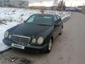 Mercedes-Benz E 200 1996 года за 1 800 000 тг. в Риддер – фото 4
