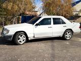 Mercedes-Benz E 280 1993 года за 1 550 000 тг. в Караганда – фото 2