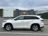 Toyota Highlander 2015 годаүшін12 200 000 тг. в Актау – фото 3