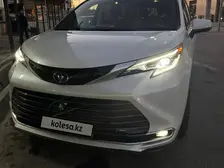 Toyota Sienna, 2024