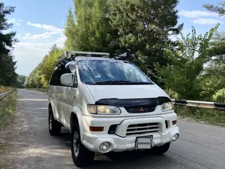 Mitsubishi Delica