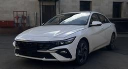 Hyundai Elantra 2023 года за 8 700 000 тг. в Астана – фото 2