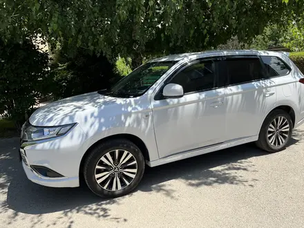 Mitsubishi Outlander 2022 года за 11 500 000 тг. в Алматы