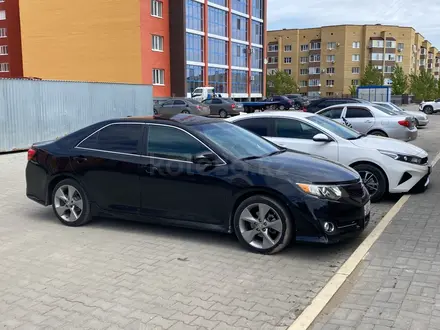 Toyota Camry 2012 года за 4 900 000 тг. в Актобе – фото 3