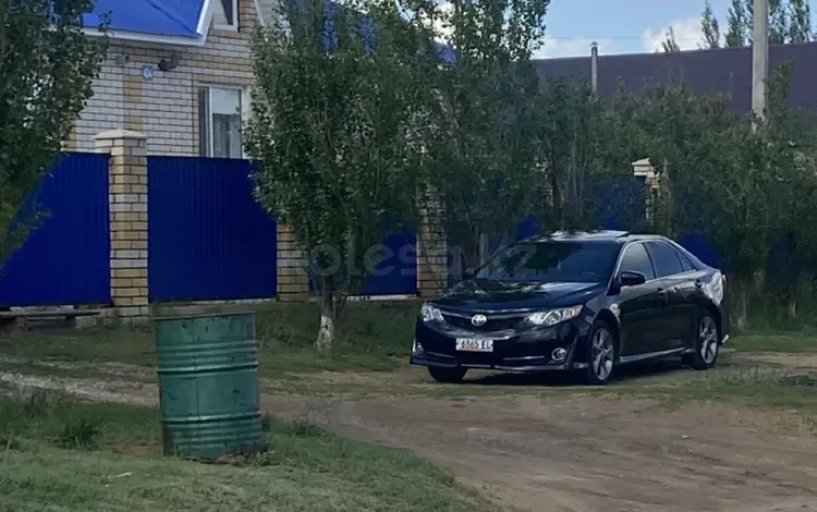 Toyota Camry 2012 года за 4 900 000 тг. в Актобе