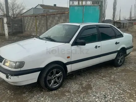 Volkswagen Passat 1994 года за 800 000 тг. в Тараз – фото 2