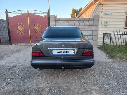 Mercedes-Benz E 280 1995 года за 3 200 000 тг. в Туркестан – фото 4