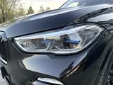 BMW X5 2021 года за 37 000 000 тг. в Уральск – фото 4