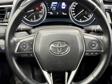 Toyota Camry 2019 года за 14 800 000 тг. в Астана – фото 14