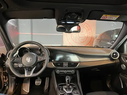 Alfa Romeo Stelvio 2021 года за 34 000 000 тг. в Алматы – фото 6