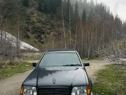 Mercedes-Benz E 320 1994 года за 2 000 000 тг. в Алматы – фото 35