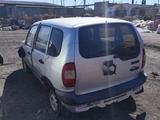 Chevrolet Niva 2004 года за 490 000 тг. в Караганда – фото 4