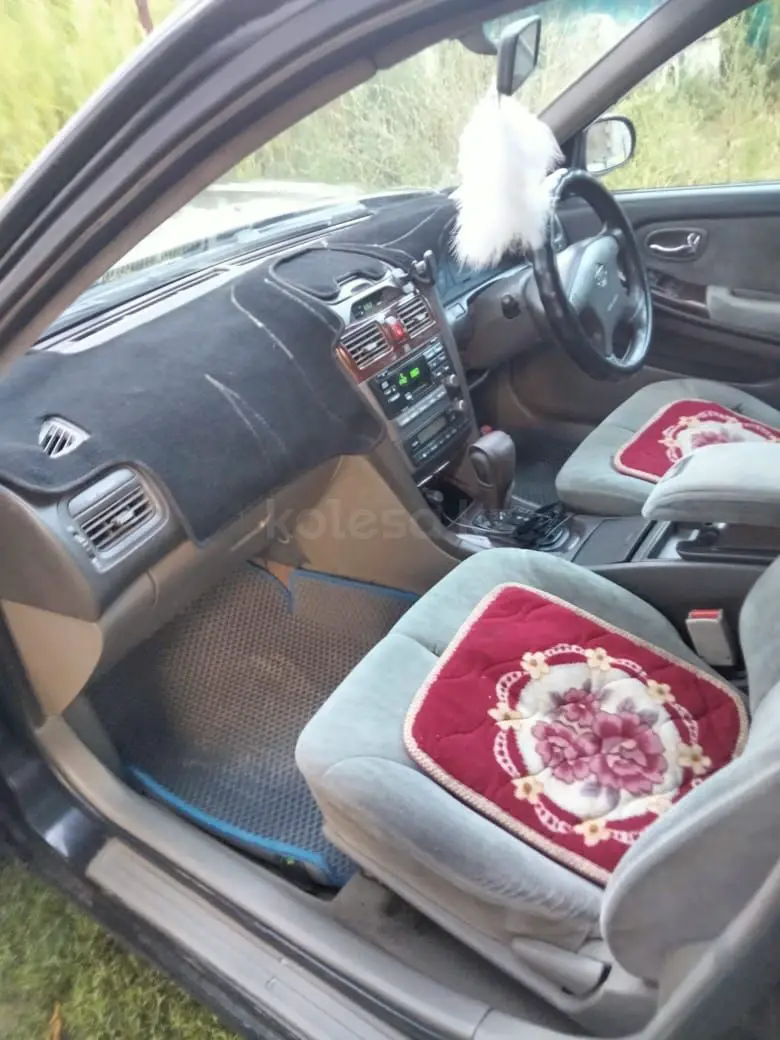 Nissan Cefiro, 2000