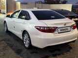 Toyota Camry 2015 года за 13 000 000 тг. в Семей – фото 3
