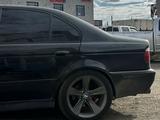 BMW 525 2000 года за 3 500 000 тг. в Жезказган – фото 2