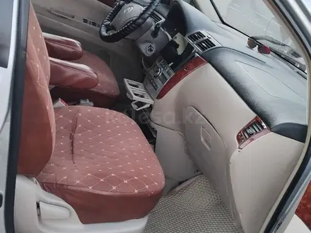 Toyota Ipsum 2003 года за 3 800 000 тг. в Уральск – фото 7