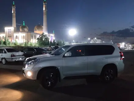 Toyota Land Cruiser Prado 2014 года за 17 200 000 тг. в Атырау – фото 2