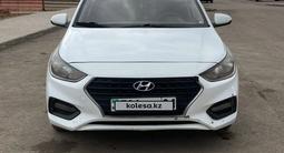 Hyundai Solaris 2018 года за 4 990 000 тг. в Астана – фото 2