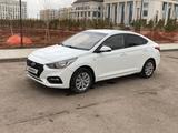 Hyundai Solaris 2018 года за 4 990 000 тг. в Астана – фото 3