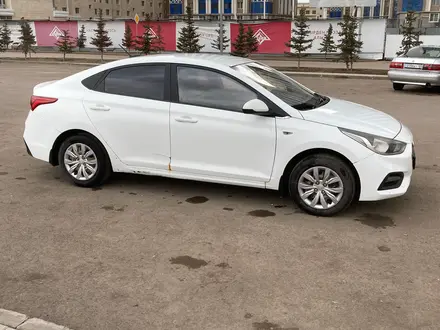 Hyundai Solaris 2018 года за 4 990 000 тг. в Астана – фото 8