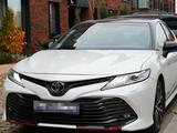 Toyota Camry 2020 года за 15 200 000 тг. в Алматы