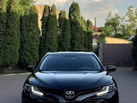 Toyota Camry 2019 года за 12 150 000 тг. в Алматы – фото 3