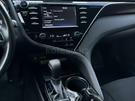 Toyota Camry 2019 года за 12 150 000 тг. в Алматы – фото 46