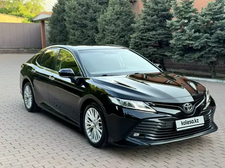 Toyota Camry 2019 года за 12 150 000 тг. в Алматы – фото 5