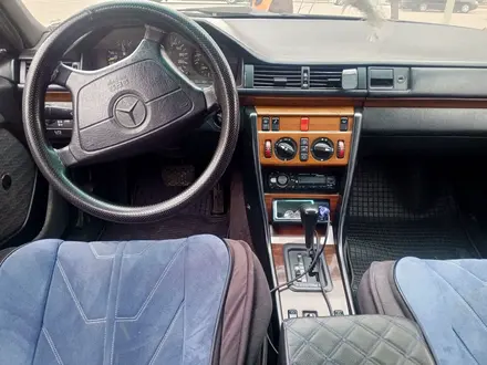 Mercedes-Benz E 230 1992 года за 1 900 000 тг. в Алматы – фото 5