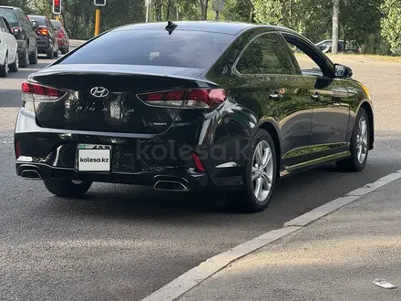 Hyundai Sonata 2017 года за 8 000 000 тг. в Алматы