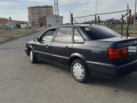 Volkswagen Passat 1994 года за 1 100 000 тг. в Уральск – фото 5