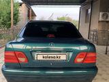 Mercedes-Benz E 280 1998 годаfor3 200 000 тг. в Сарыагаш