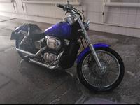 Honda  Shadow 400 2002 годаүшін2 000 000 тг. в Астана