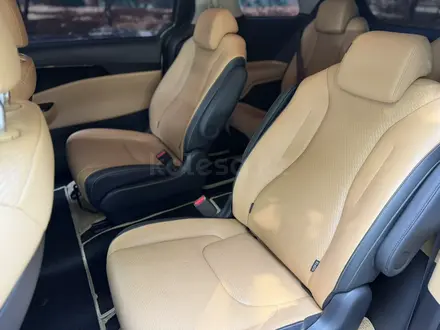 Kia Carnival 2022 года за 20 000 000 тг. в Алматы – фото 23