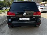 Volkswagen Touareg 2004 годаfor3 800 000 тг. в Актобе – фото 5