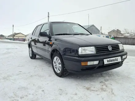 Volkswagen Vento 1992 года за 1 600 000 тг. в Караганда – фото 5